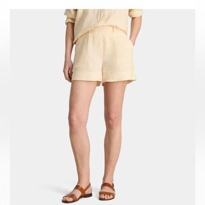 NWT Galeries Lafayette Brand Washed linen Capri shorts Sz L